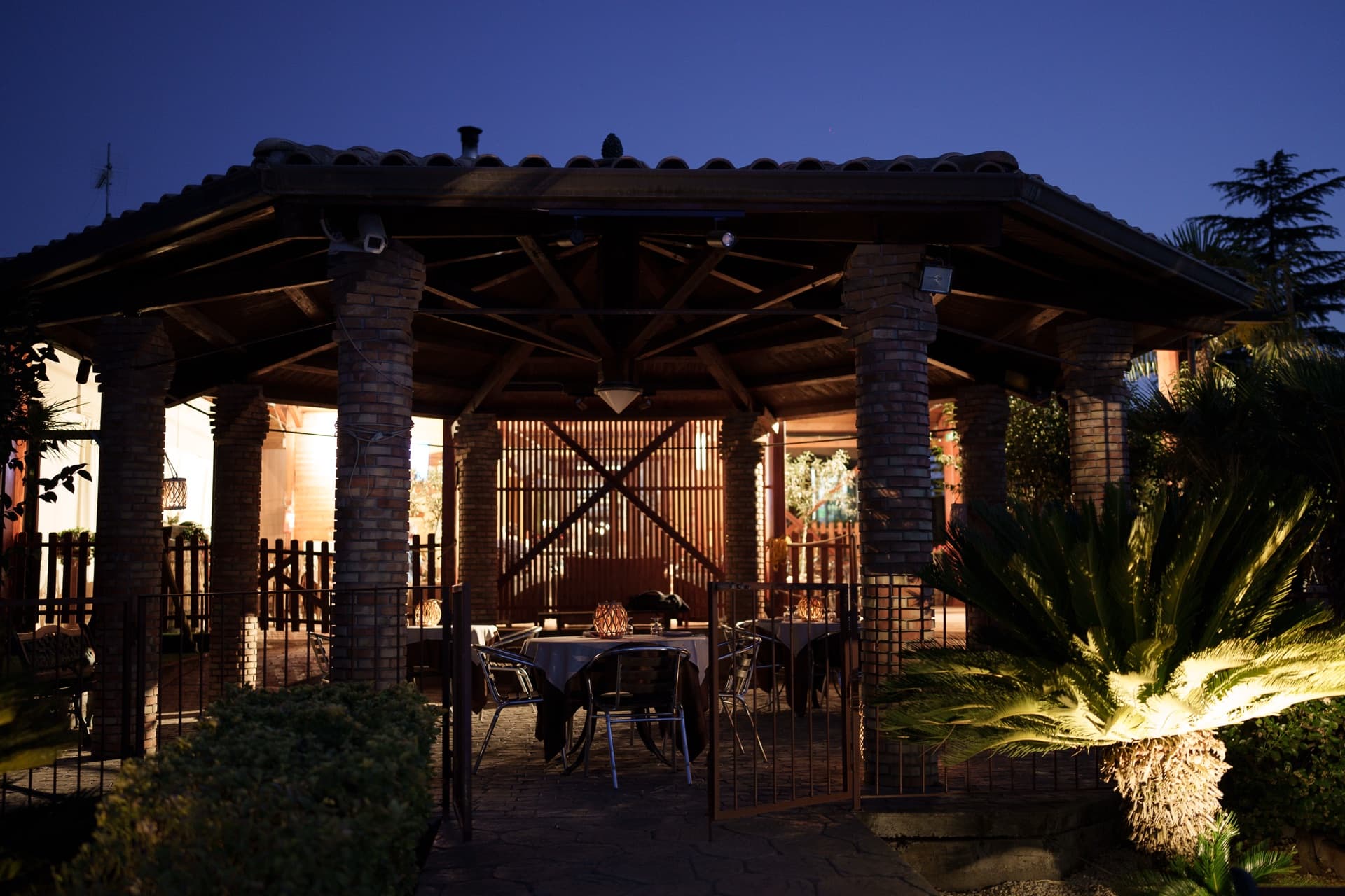 Il gazebo di sera