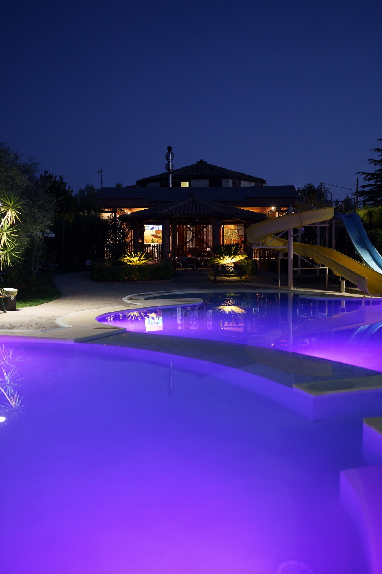 La piscina di sera 2